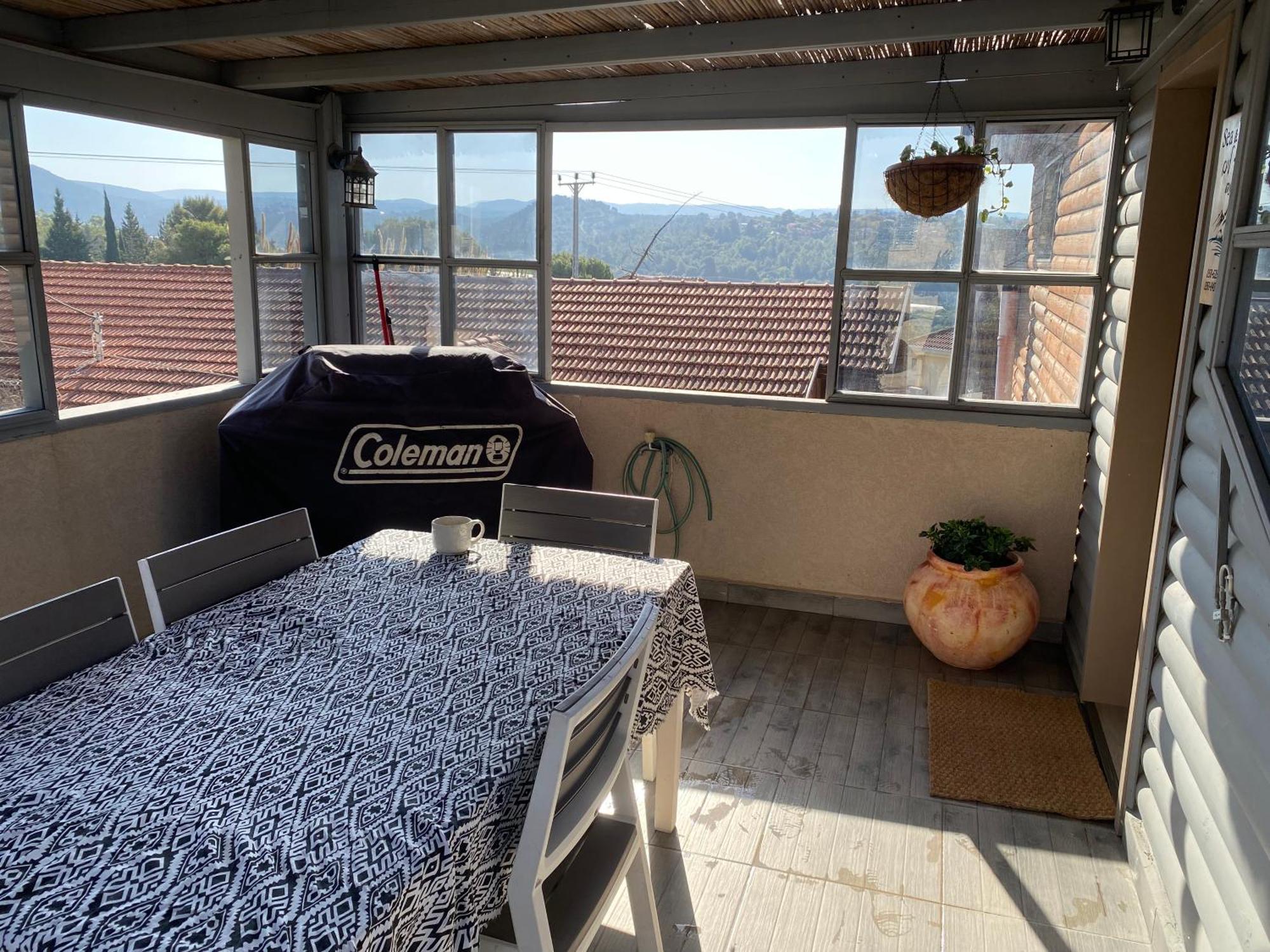 בין יער לים Vila Shelomi Exterior foto